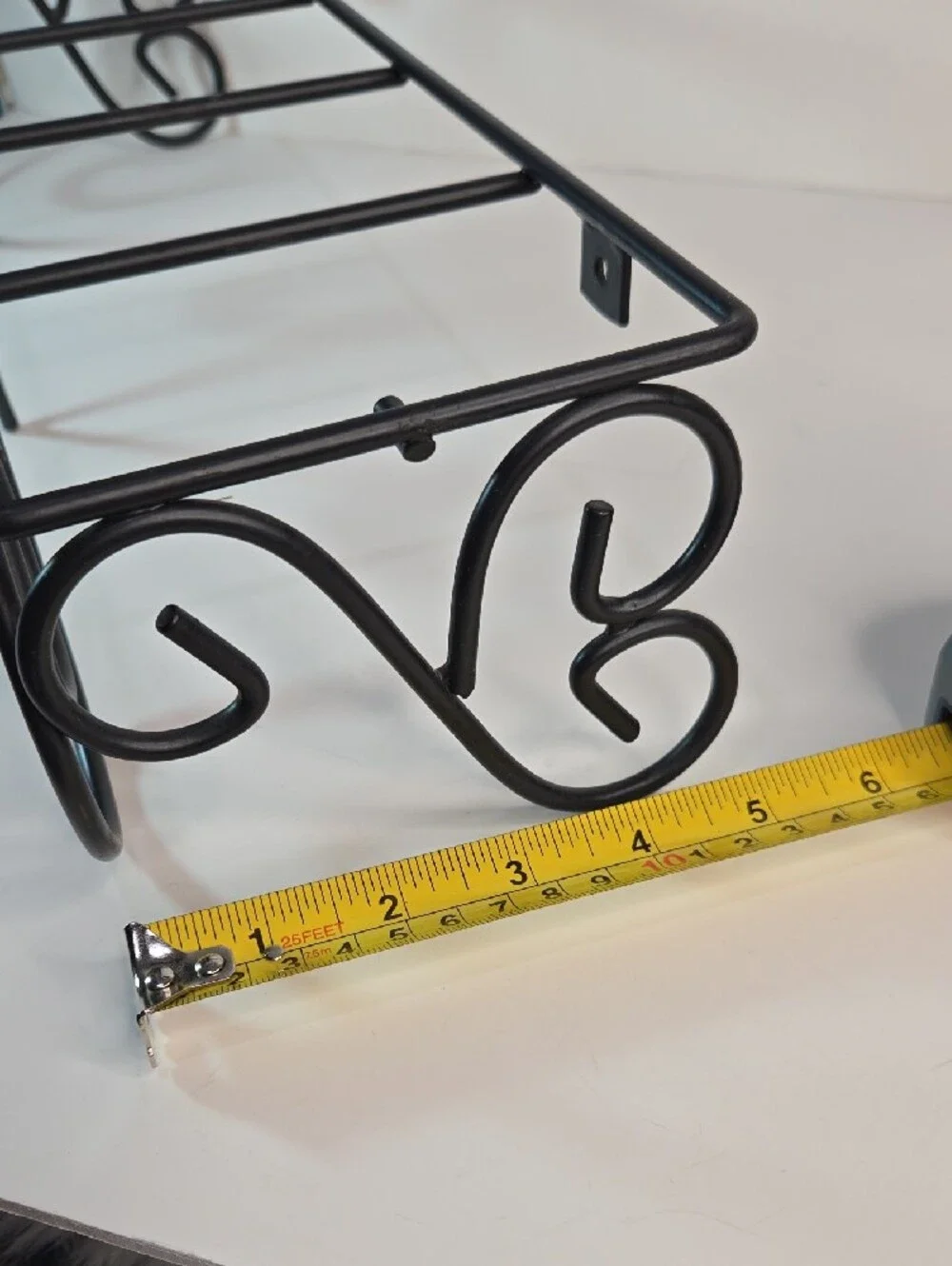 Black Metal Heart Decorative Wall Shelf - Home Wall Decor